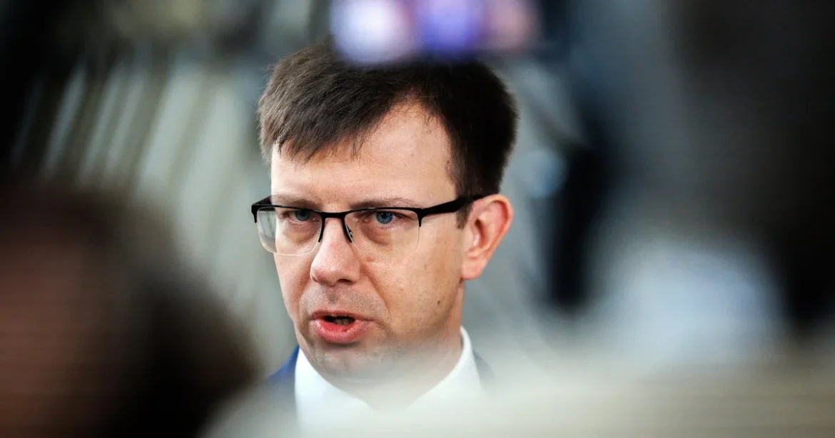 Bóka: szimfonikus zenekarként működünk, Orbán az elhivatott karmester