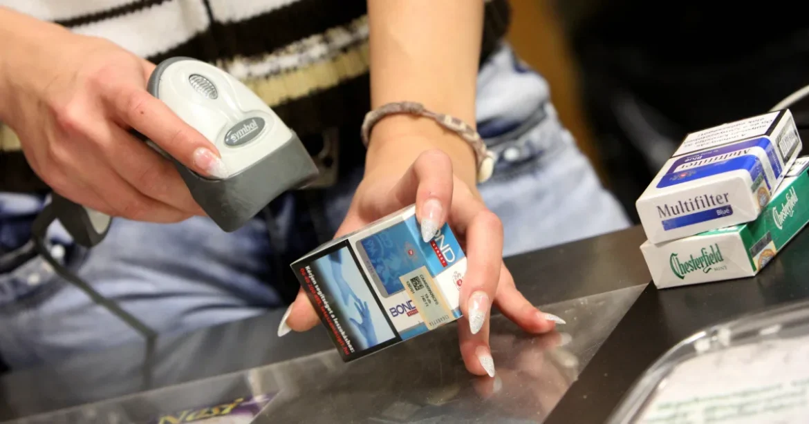 Drágul a cigaretta: kiderült, mire fordítja a kormány a pluszpénzt