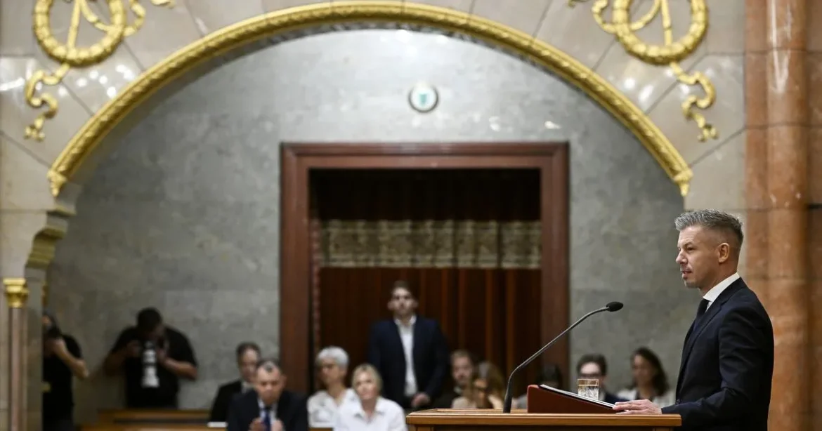 Hétfőn reggel döntenek, utána kiáll az ország elé Magyar Péter