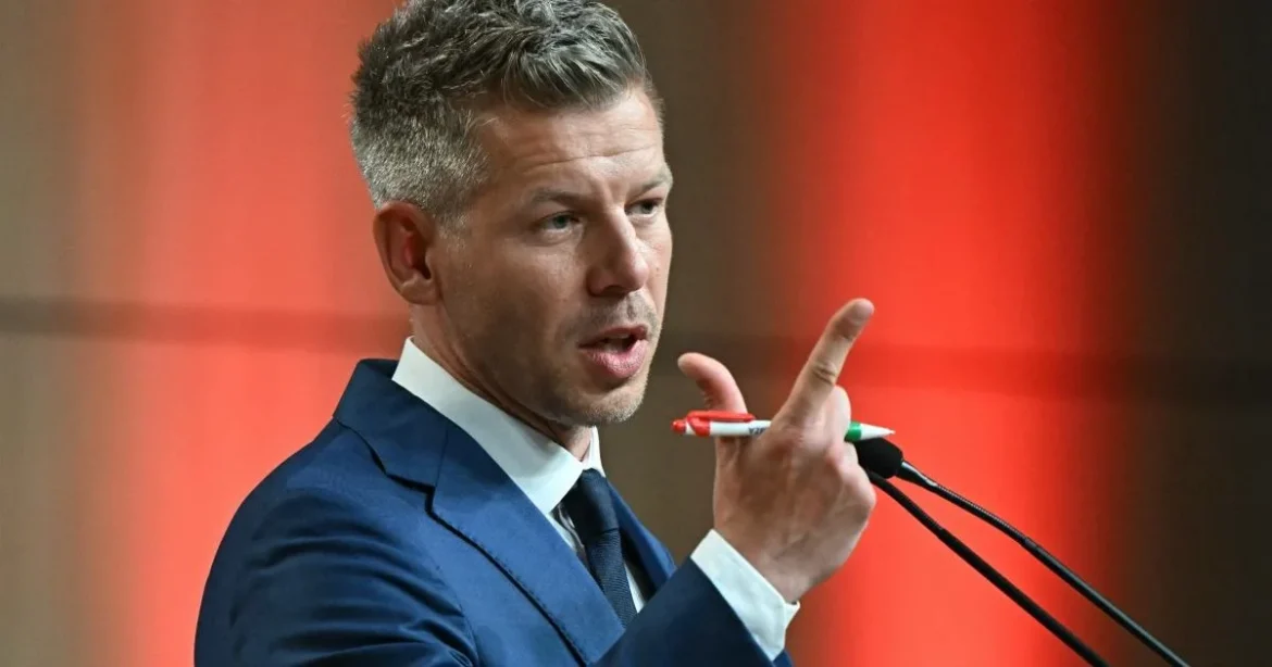 Kapaszkodjanak jól: Magyar Péter maga kéri mentelmi joga felfüggesztését