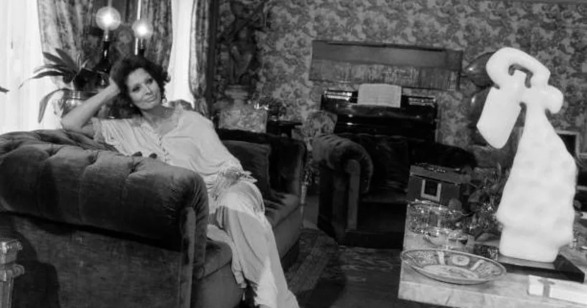 Már csak 20 millió eurót kérnek Sophia Loren egykori római villájáért