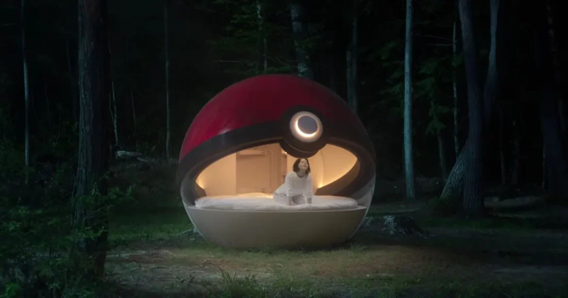 Pokélabda alakú kapszulahotel nyílt Japánban, de csak kevesen próbálhatják ki
