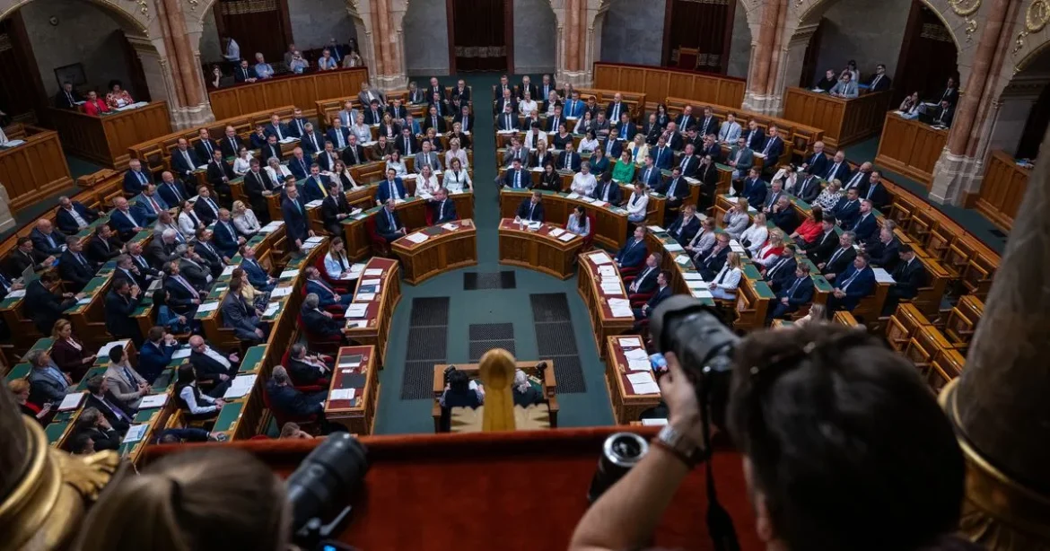 Szabad szenteste: bizottsági támogatás, de vita még jöhet