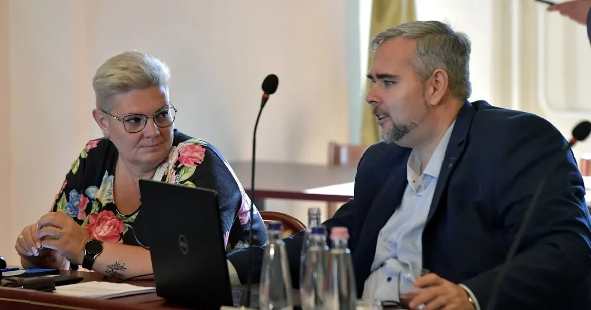 Háború a fővárosban: polgármester üzent Magyar Péternek, Karácsony keményen válaszolt