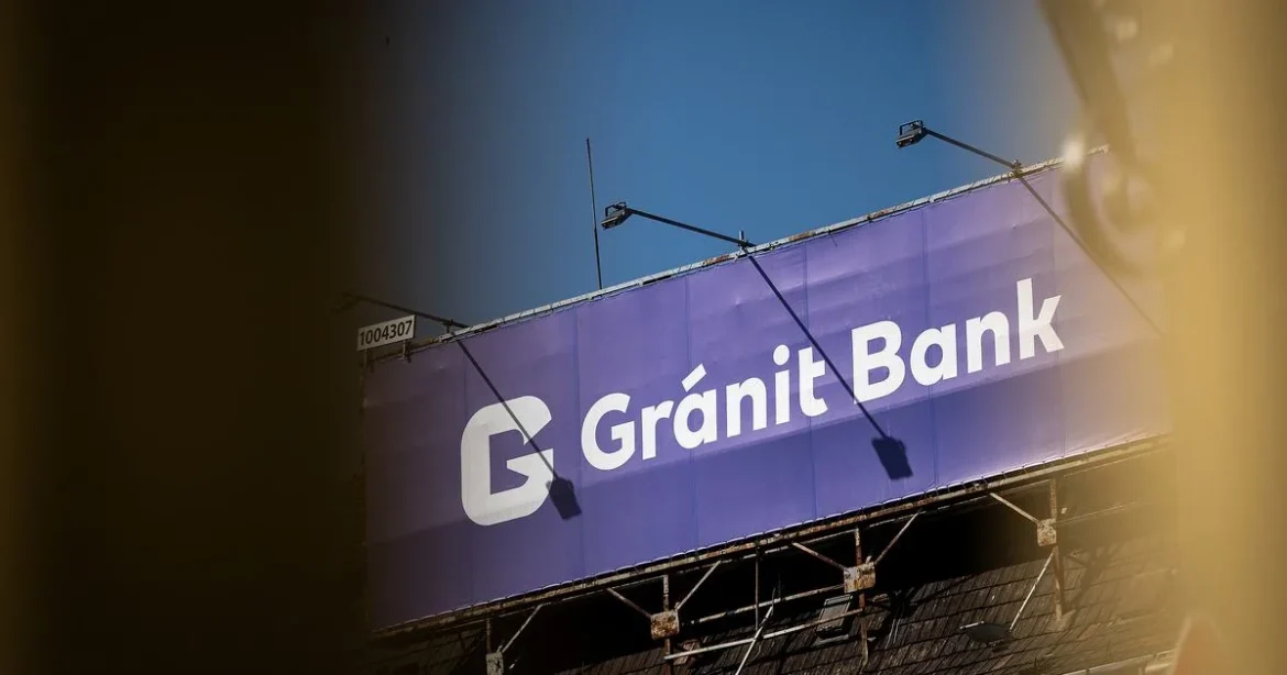 Már a bankokkal is csak chatelnek a magyarok