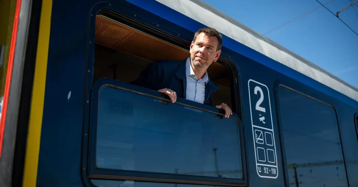 Skulók fenyegetik halálosan Vitézy Dávidot, aki feljelentést tesz